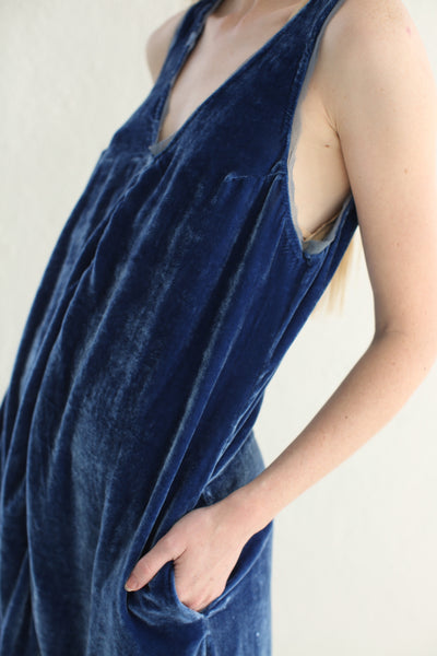 20.3.10 Velvet Sleeveless Shift Dress/ Royal Blue
